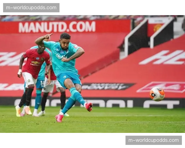 富勒姆vs伯恩茅斯赛前，两队为纪念已故传奇球员举行默哀仪式