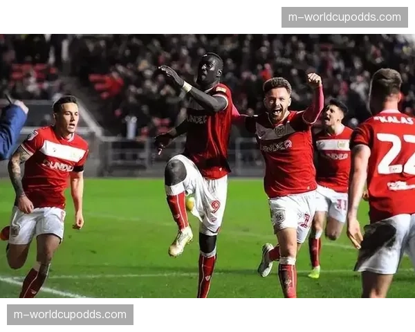 即时：富勒姆vs伯恩茅斯比赛因场内出现烟雾一度中断15分钟